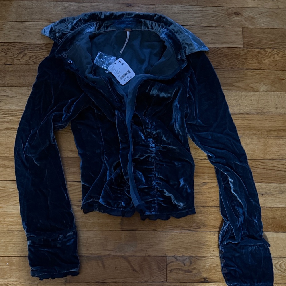 Free people so Julia velvet top